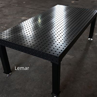 How to determine if a 3D welding worktable needs adjustment?